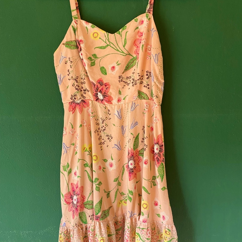 Florals pink dress, super comfortable! Only worn one time.
